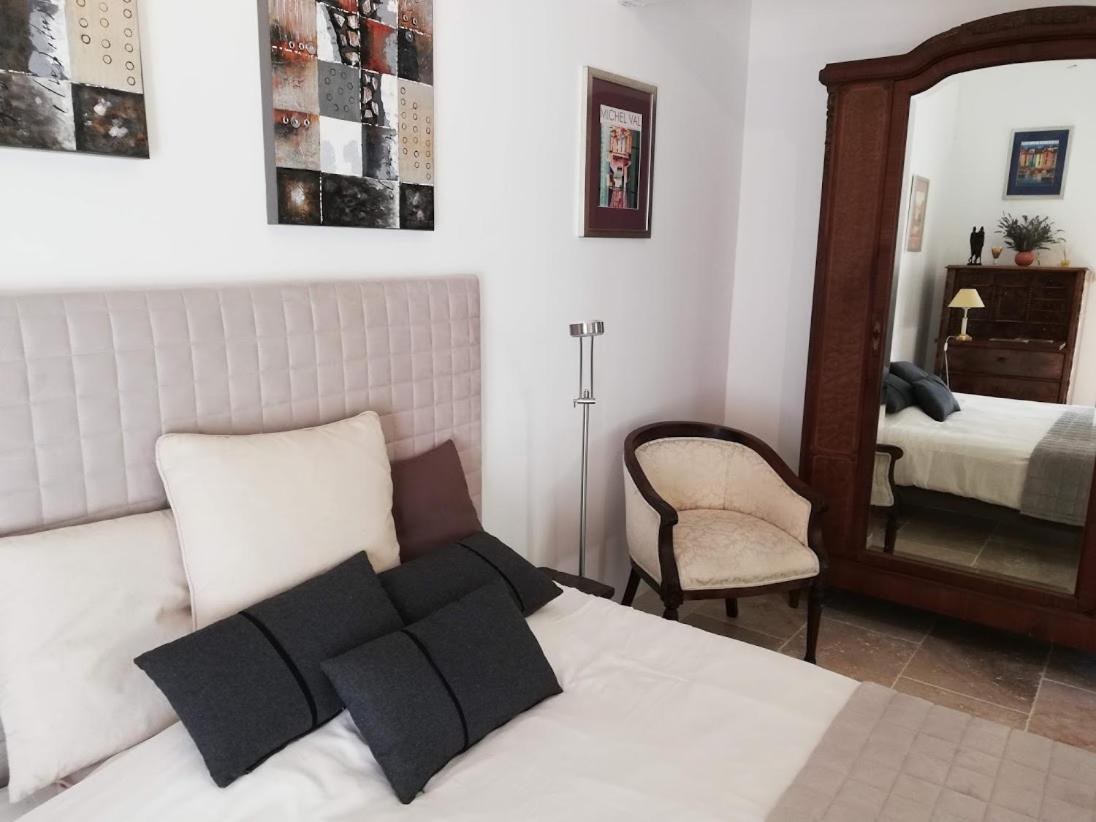 Bed and Breakfast Le Domaine Des Platanes Bourg-Charente Esterno foto