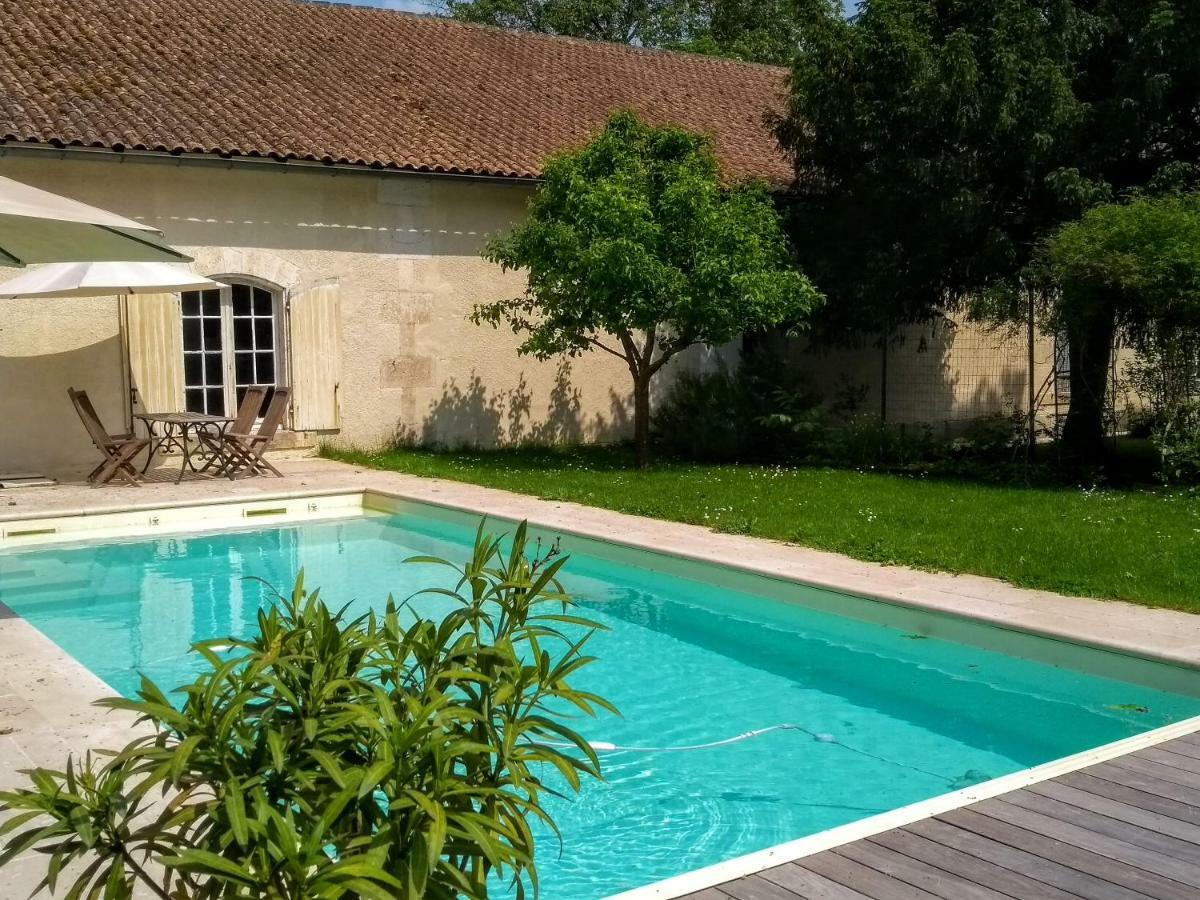 Bed and Breakfast Le Domaine Des Platanes Bourg-Charente Esterno foto